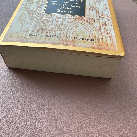 The pillars of the earth Book by Ken Follett VGC - Picture 6 of 8